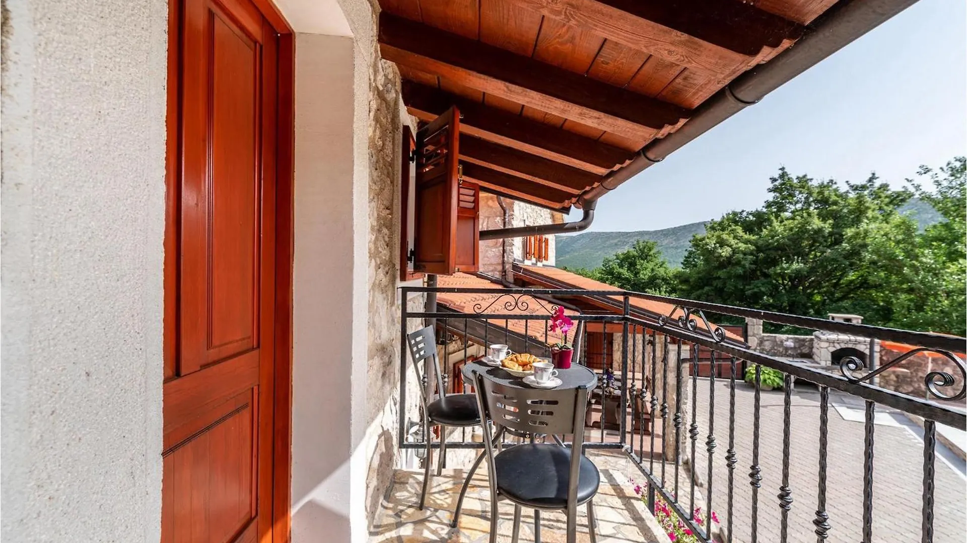 Feriehus Villa Castra Drivenik Kroatien