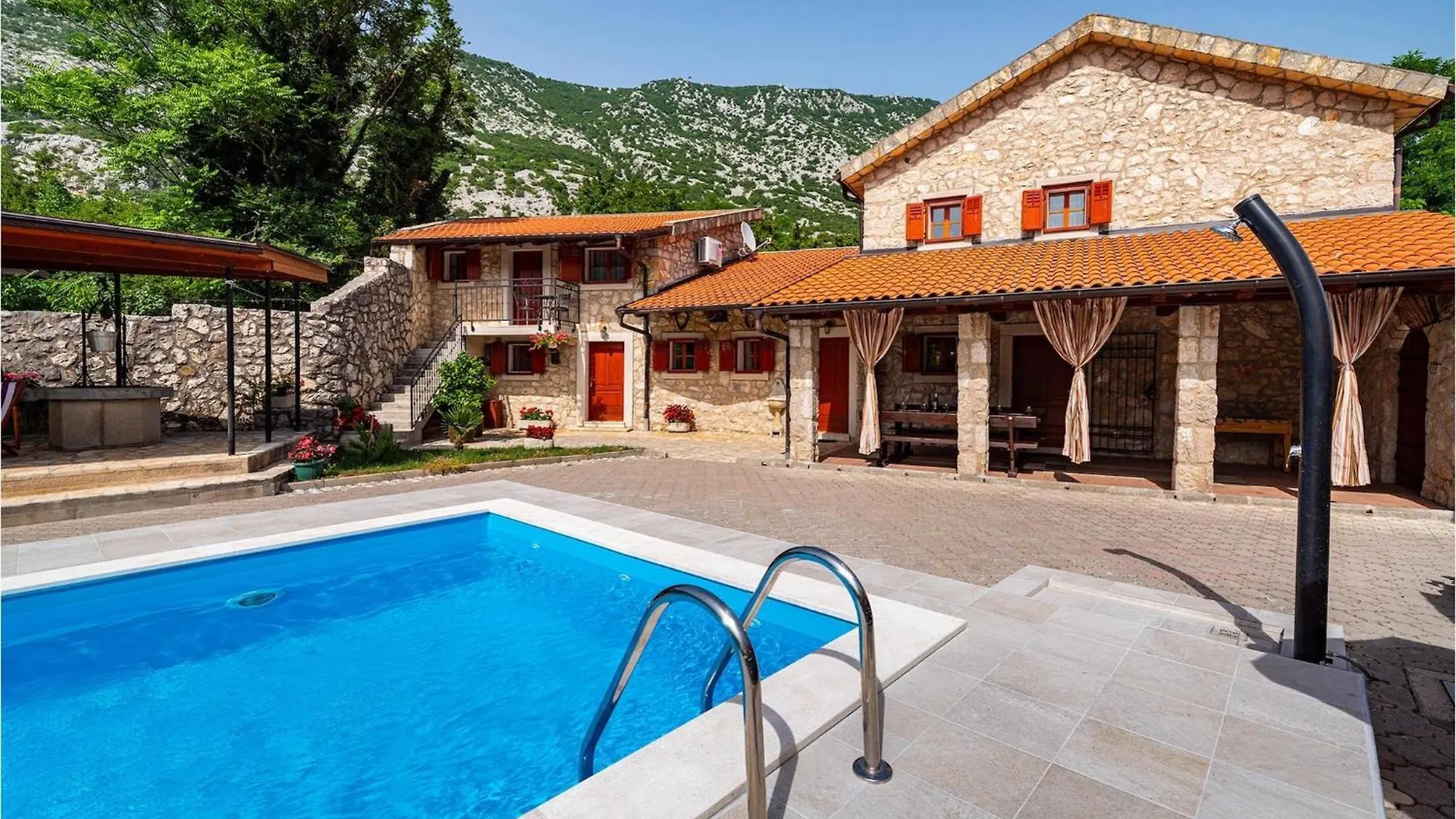 Villa Castra Drivenik